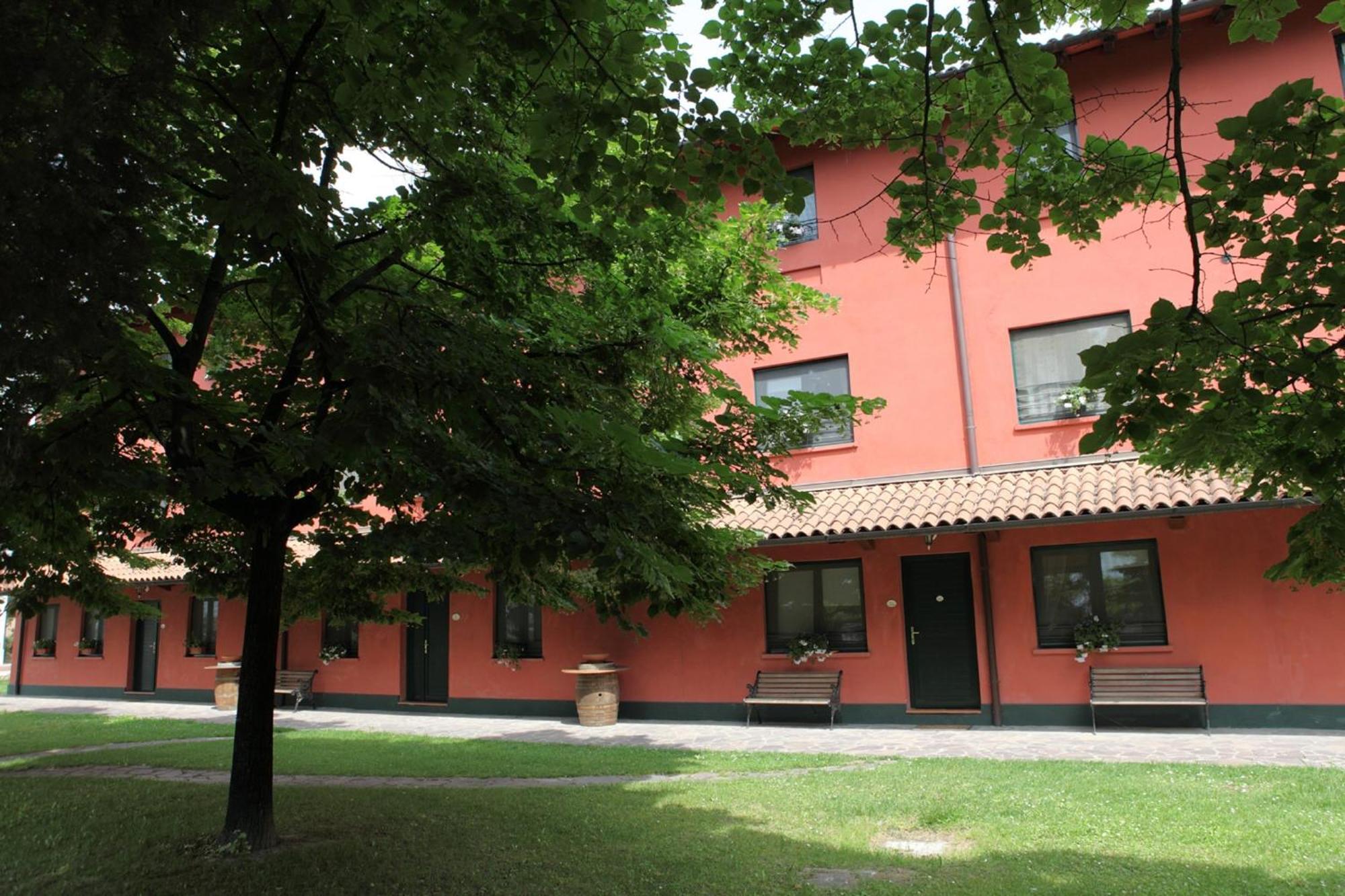 Agriturismo Isola Augusta Palazzolo dello Stella Exterior foto